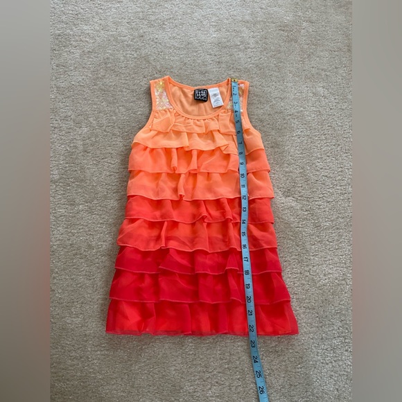 Orange Ruffle Tank Top with White Capri Pants - Girl’s Size: Small 7/8 - Picture 2 of 8